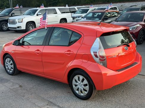 Used 2013 Toyota Prius C Two FWD image 7
