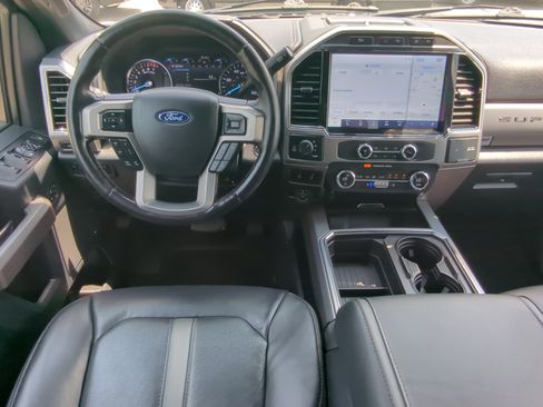 Certified 2022 Ford F250 Platinum w/ FX4 Off-Road Package AWD/4WD image 14