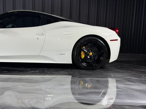 Used 2010 Ferrari 458 Italia Coupe RWD image 21