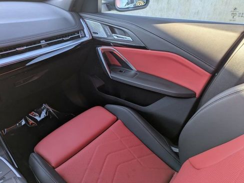 Used 2025 BMW X1 xDrive28i w/ Premium Package image 13