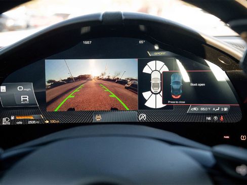 Used 2024 Ferrari Roma Spider image 26