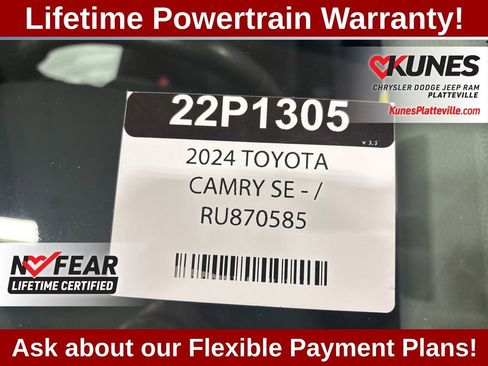Used 2024 Toyota Camry SE image 29