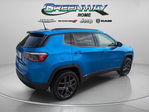 New 2026 Jeep Compass Latitude w/ Sun and Sound Group AWD/4WD image 7