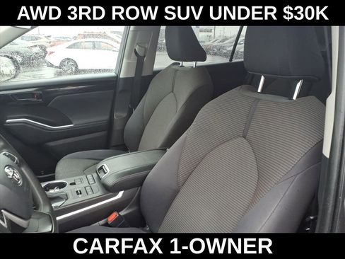 Used 2022 Toyota Highlander L AWD/4WD image 14