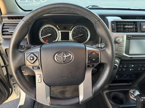 Used 2014 Toyota 4Runner Limited AWD/4WD image 33