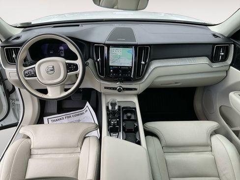 Certified 2023 Volvo XC60 B6 Ultimate w/ Protection Package Premier image 10