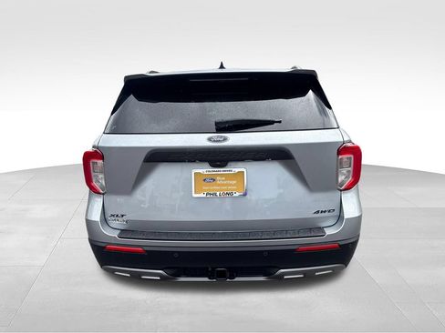 Certified 2023 Ford Explorer XLT w/ Equipment Group 202A AWD/4WD image 7