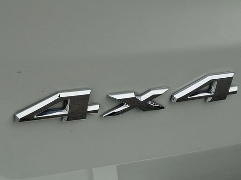 Used 2021 Jeep Grand Cherokee Limited w/ Luxury Group II image 30