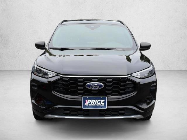 Certified 2024 Ford Escape ST-Line AWD/4WD image 2
