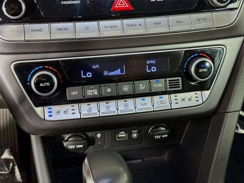 Used 2019 Hyundai Sonata Limited w/ Ultimate Package 02 FWD image 19