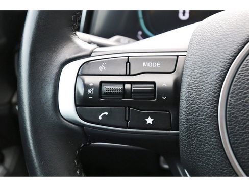 Used 2023 Kia Sportage EX FWD image 18