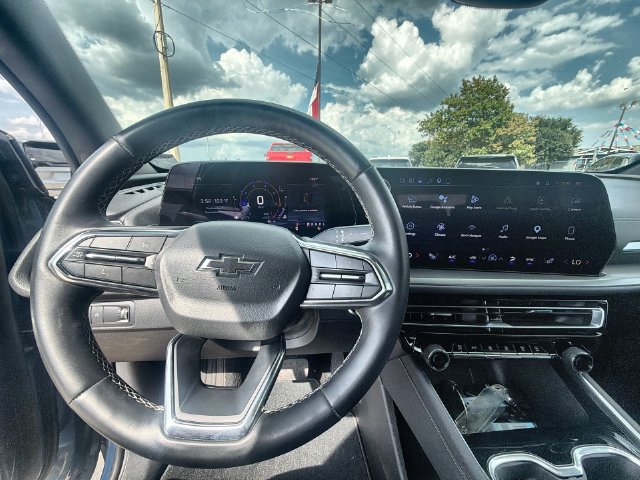 Certified 2024 Chevrolet Traverse LS w/ Midnight/Sport Edition FWD image 11