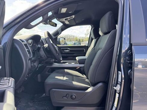 New 2026 RAM 1500 4x4 Crew Cab image 4