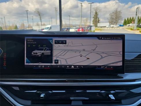 Used 2024 BMW X5 xDrive50e AWD/4WD image 28