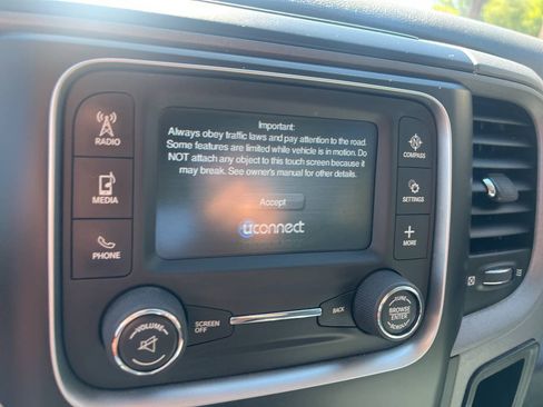 Used 2015 RAM 1500 Express AWD/4WD image 18