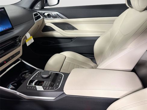 New 2026 BMW 430i Convertible w/ Premium Package RWD image 21