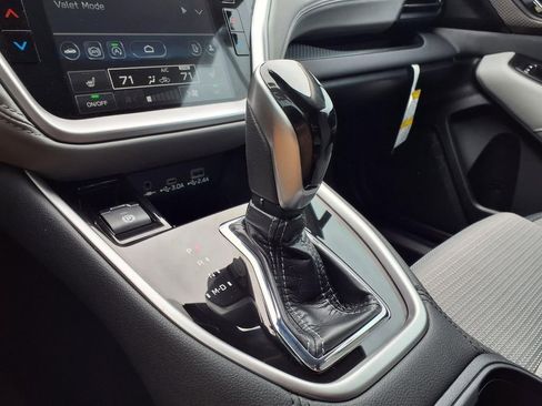 Certified 2025 Subaru Outback Premium w/ Popular Package #1A image 30