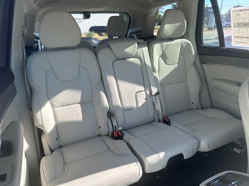 Used 2026 Volvo XC90 B6 Ultra w/ Protection Package Premier AWD/4WD image 10