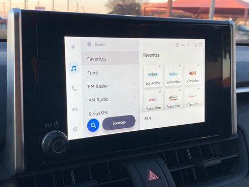 Used 2024 Toyota RAV4 XLE image 20