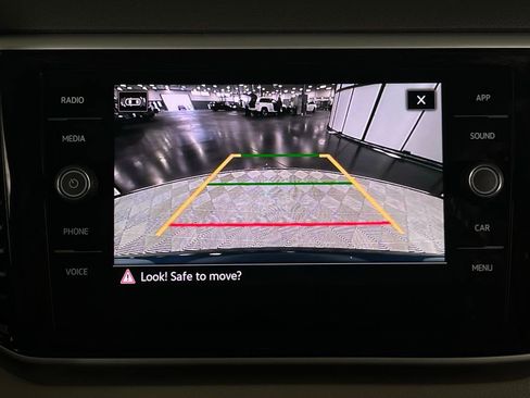 Used 2023 Volkswagen Atlas SE image 16