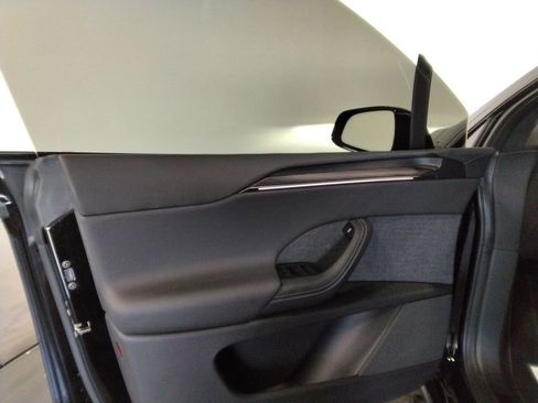 Used 2026 Tesla Model X image 23