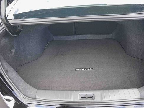 New 2025 Nissan Sentra SR image 27