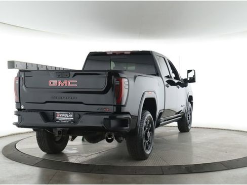 Used 2025 GMC Sierra 2500 AT4 w/ AT4 Premium Plus Package AWD/4WD image 7