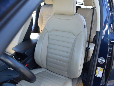 Used 2017 Ford Edge SEL w/ Equipment Group 201A AWD/4WD image 18