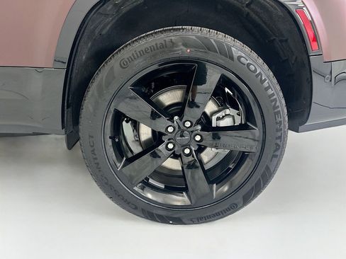 New 2026 Land Rover Defender 130 X-Dynamic SE AWD/4WD image 30