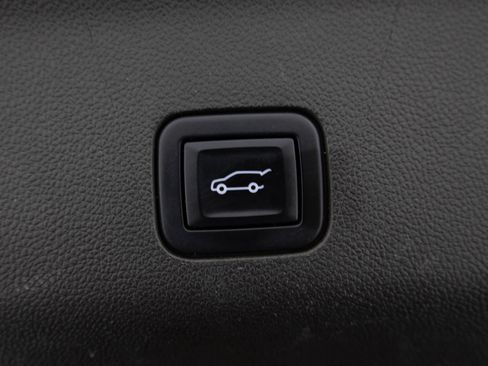Used 2022 Chevrolet Tahoe LT AWD/4WD image 41