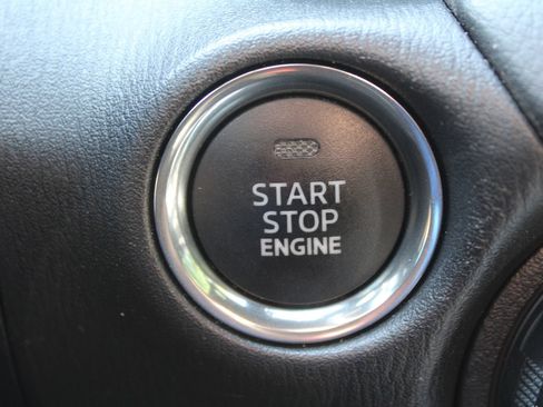 Used 2021 MAZDA MX-5 Miata RF Club RWD image 32