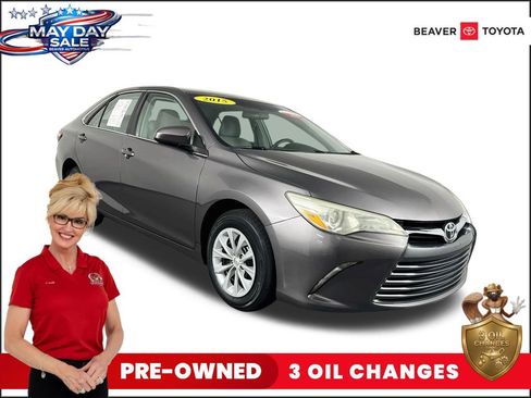 Used 2015 Toyota Camry LE FWD image 1