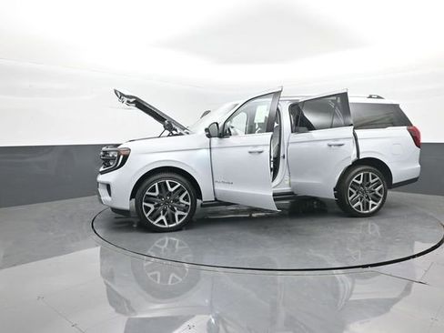 New 2026 Ford Expedition Platinum image 42