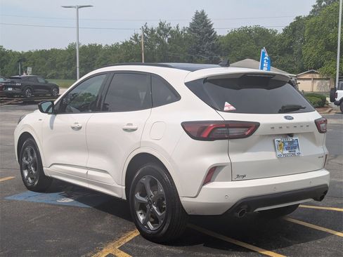 Used 2023 Ford Escape ST-Line w/ Tech Pack #1 image 5
