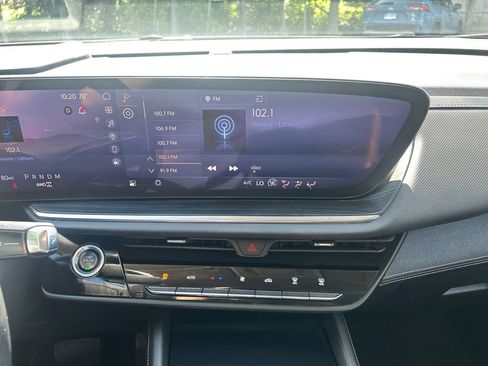 Used 2024 Buick Envision Preferred AWD/4WD image 21