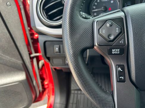 Used 2023 Toyota Tacoma TRD Off-Road AWD/4WD image 20