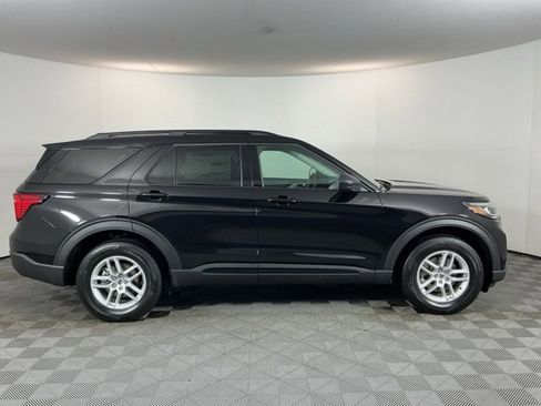 New 2026 Ford Explorer Active image 4