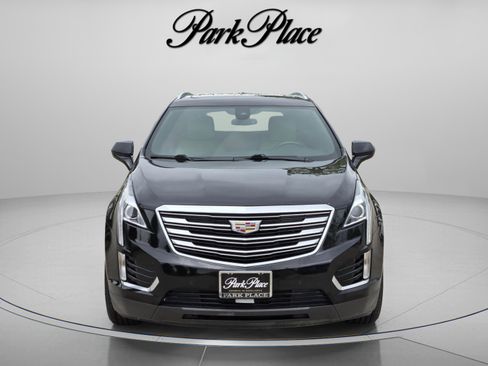 Used 2017 Cadillac XT5 Luxury w/ Driver Awareness Package AWD/4WD image 8