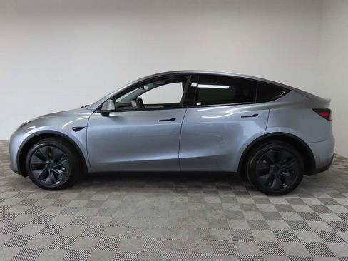 Used 2025 Tesla Model Y Long Range AWD/4WD image 5