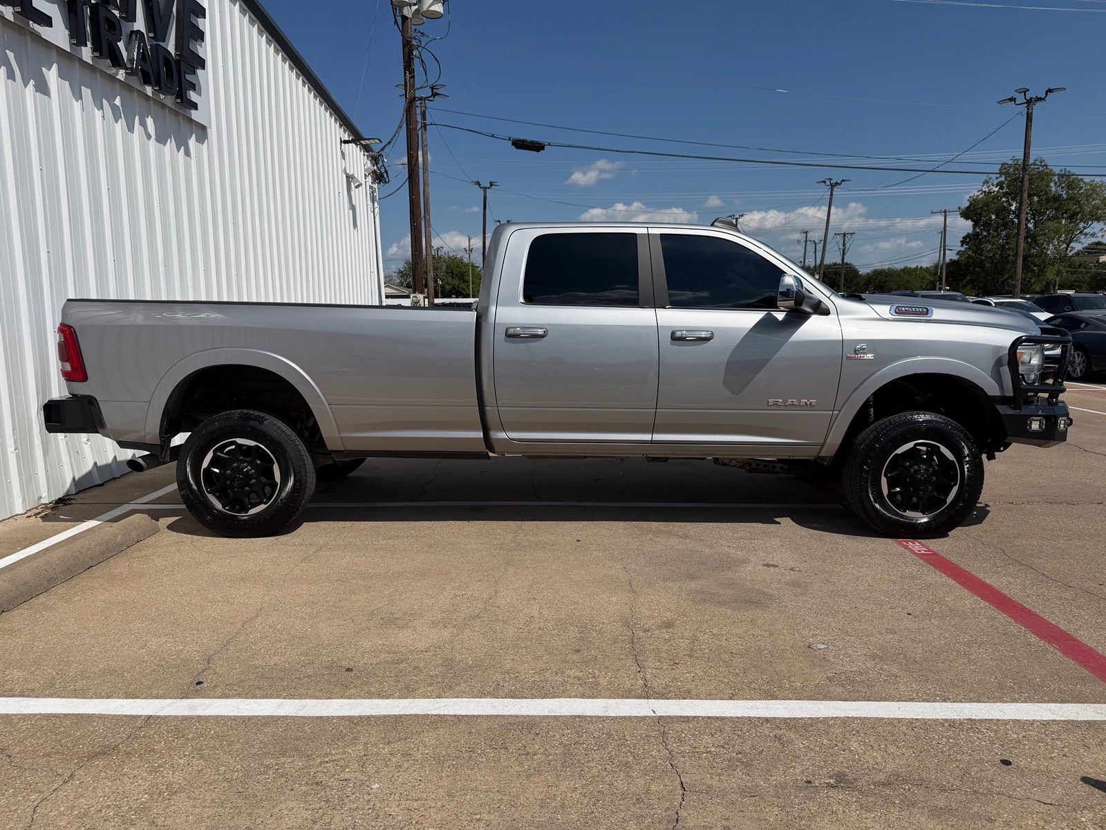 Used 2021 RAM 3500 Laramie AWD/4WD image 8