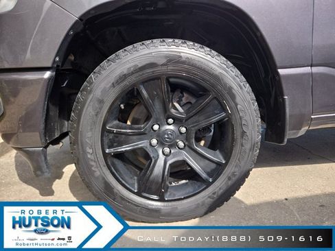 Used 2020 RAM 1500 Big Horn AWD/4WD image 10