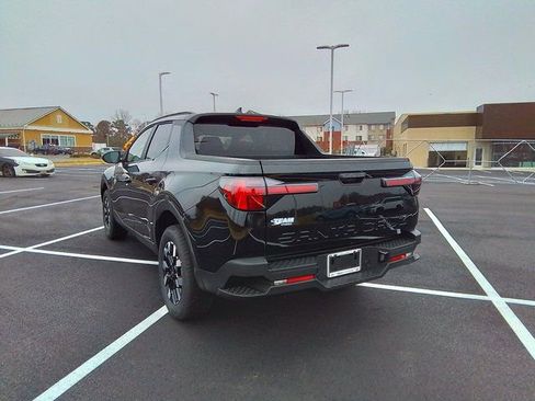 Certified 2025 Hyundai Santa Cruz SEL image 4