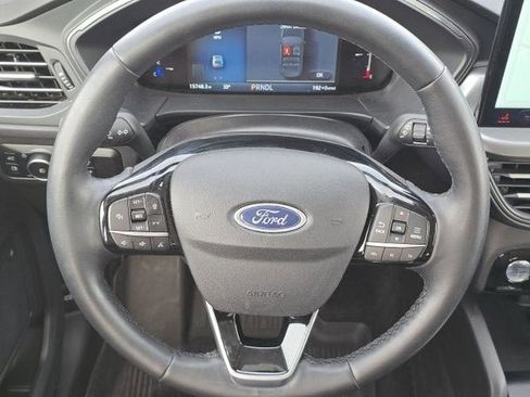 Certified 2025 Ford Escape SE FWD image 15