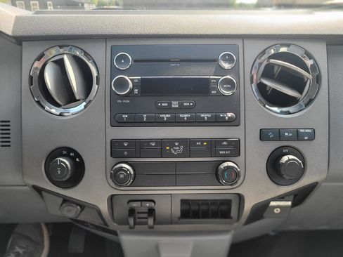 Used 2012 Ford F250 XLT w/ XLT Premium Pkg AWD/4WD image 11