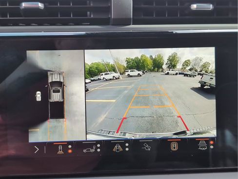 Used 2024 GMC Sierra 3500 Denali Ultimate AWD/4WD image 18