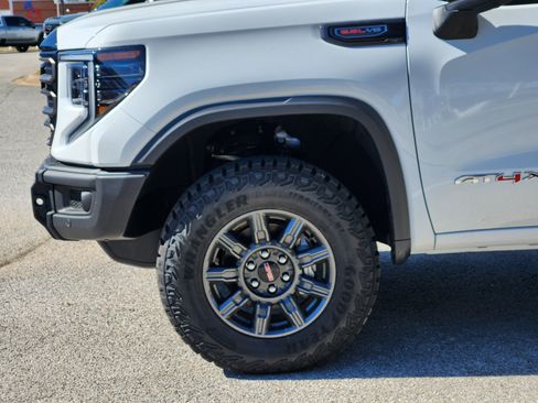 New 2026 GMC Sierra 1500 AT4X image 5