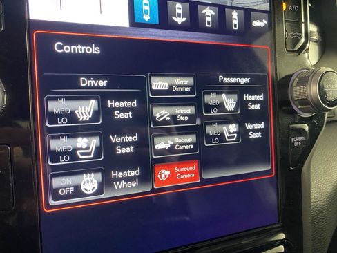 Used 2021 RAM 1500 Laramie AWD/4WD image 28