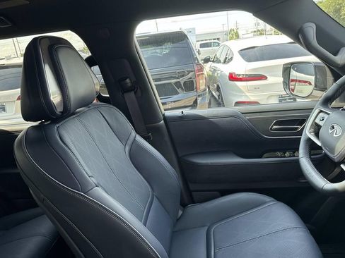 Used 2026 INFINITI QX80 4WD image 11