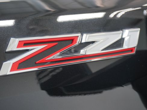 Used 2022 Chevrolet Silverado 2500 LTZ w/ LTZ Plus Package image 8