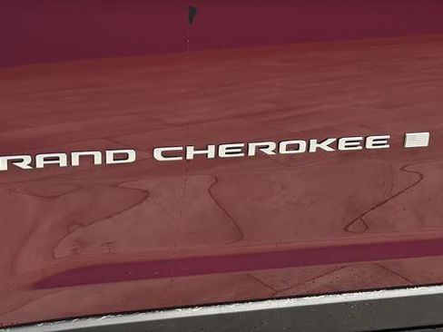 New 2026 Jeep Grand Cherokee Limited w/ Luxury Tech Group II image 35